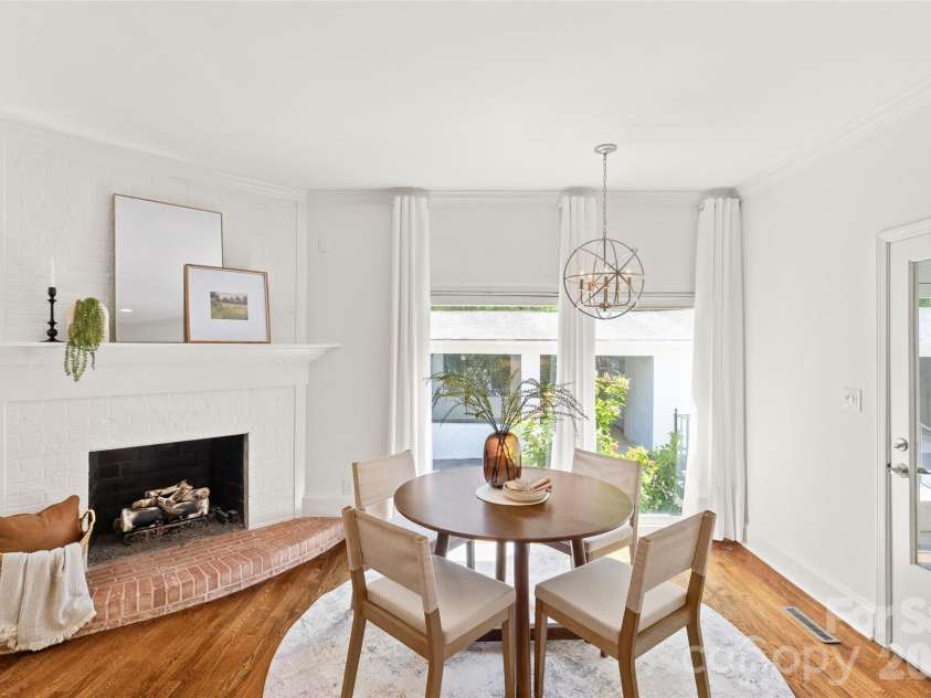 3001 Ferncliff Road, Charlotte, NC 28211.  MLS# CAR4373101, YatesRealty ID 17271. 