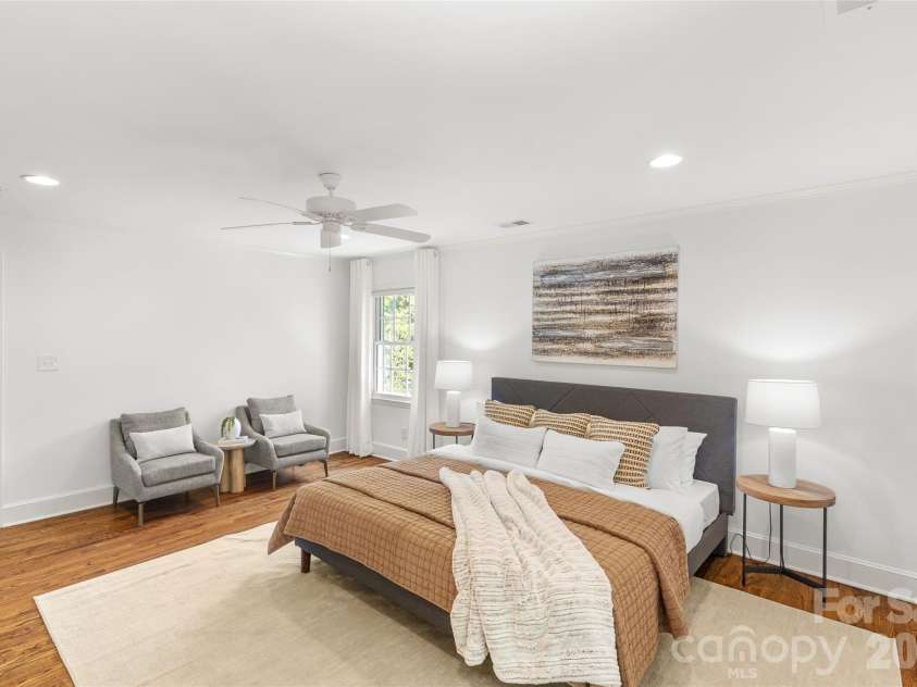 3001 Ferncliff Road, Charlotte, NC 28211.  MLS# CAR4373101, YatesRealty ID 17271. 