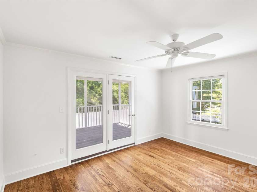 3001 Ferncliff Road, Charlotte, NC 28211.  MLS# CAR4373101, YatesRealty ID 17271. 