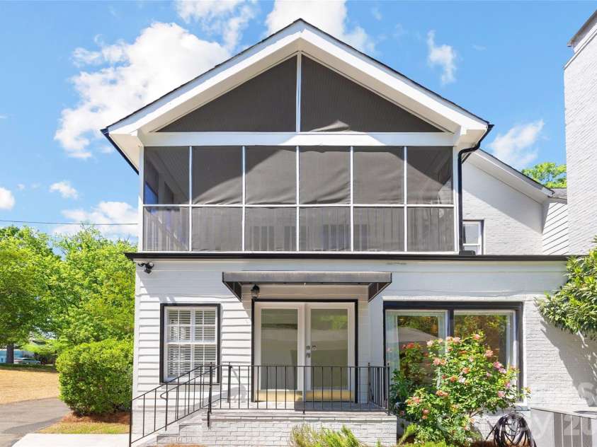3001 Ferncliff Road, Charlotte, NC 28211.  MLS# CAR4373101, YatesRealty ID 17271. 