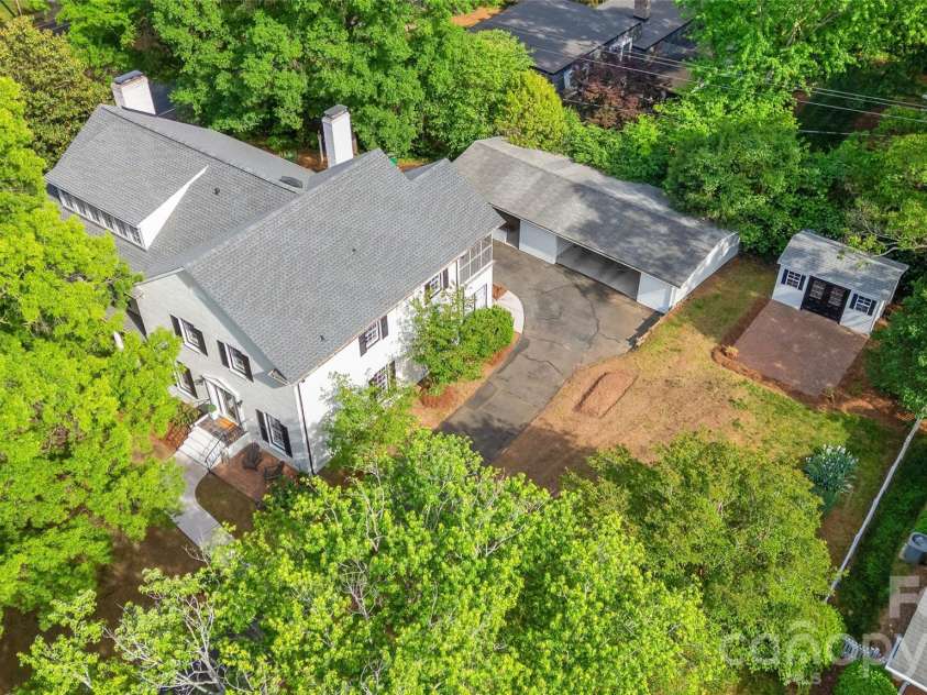 3001 Ferncliff Road, Charlotte, NC 28211.  MLS# CAR4373101, YatesRealty ID 17271. 