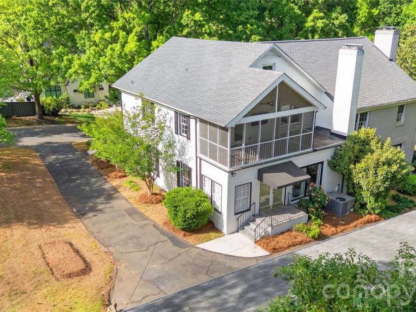 3001 Ferncliff Road, Charlotte, NC 28211.  MLS# CAR4373101, YatesRealty ID 17271. 