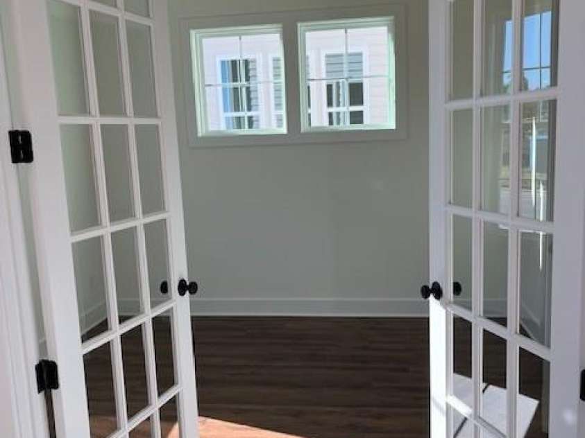 9117 Maybry Park Street, Charlotte, NC 28212.  MLS# CAR4266538, YatesRealty ID 17271. Study or Dining Area