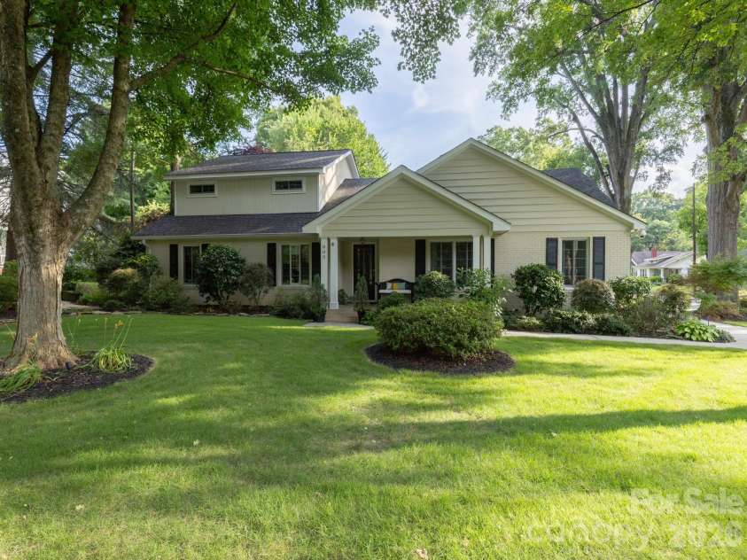 802 Franklin Street, Monroe, NC 28112.  MLS# CAR4312424, YatesRealty ID 17273. 