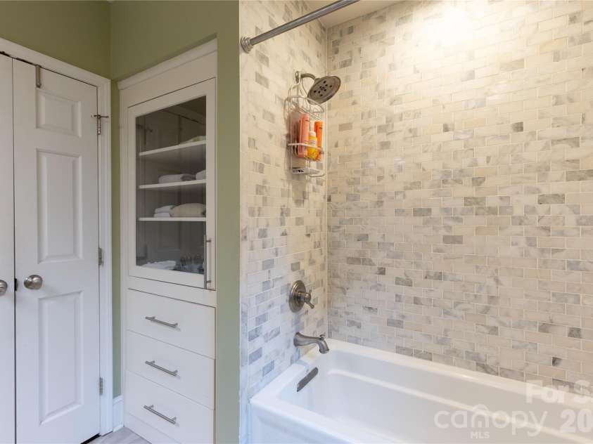 802 Franklin Street, Monroe, NC 28112.  MLS# CAR4312424, YatesRealty ID 17273. 