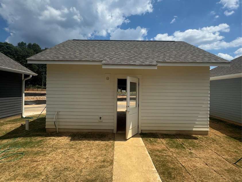 9105 Maybry Park Street, Charlotte, NC 28212.  MLS# CAR4258045, YatesRealty ID 17274. Garage