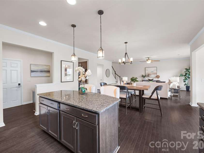 10830 Saltmarsh Lane, Charlotte, NC 28278.  MLS# CAR4349203, YatesRealty ID 17275. 