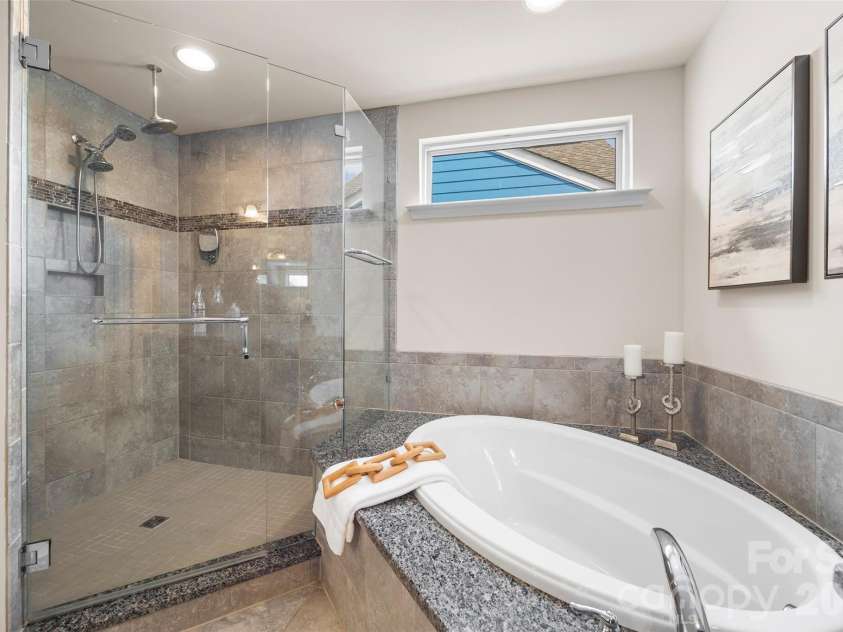 10830 Saltmarsh Lane, Charlotte, NC 28278.  MLS# CAR4349203, YatesRealty ID 17275. 