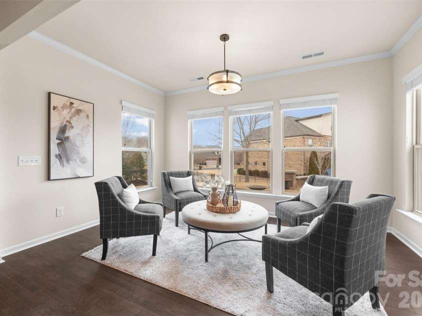 10830 Saltmarsh Lane, Charlotte, NC 28278.  MLS# CAR4349203, YatesRealty ID 17275. Windows on every wall