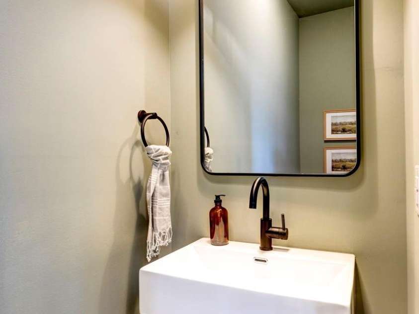 1314 Carolyn Drive, Charlotte, NC 28205.  MLS# CAR4358315, YatesRealty ID 17276. 