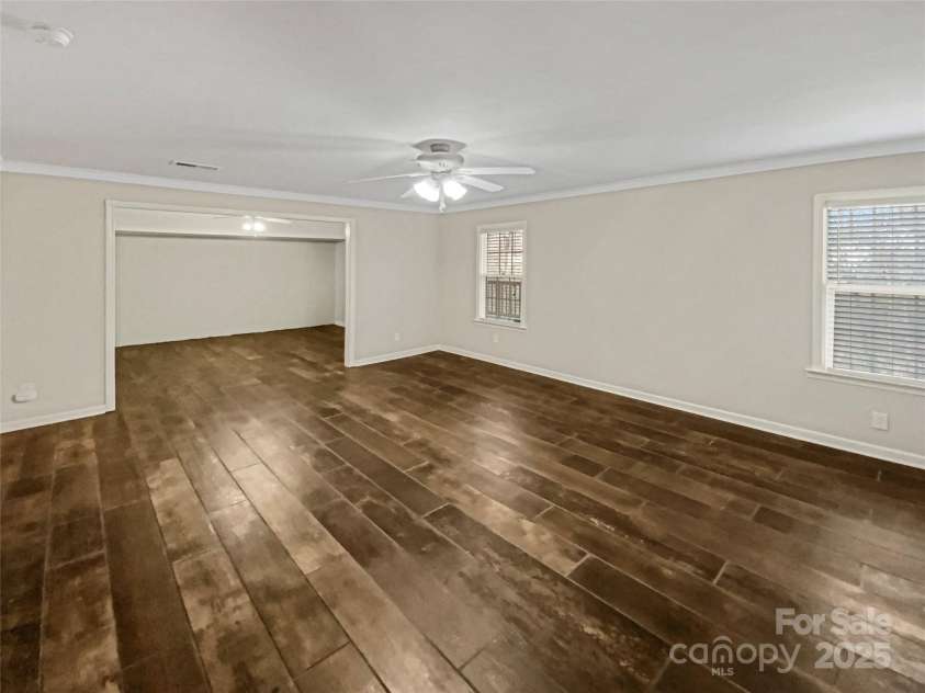 670 Sherwood Place, Mooresville, NC 28115.  MLS# CAR4235395, YatesRealty ID 17276. 