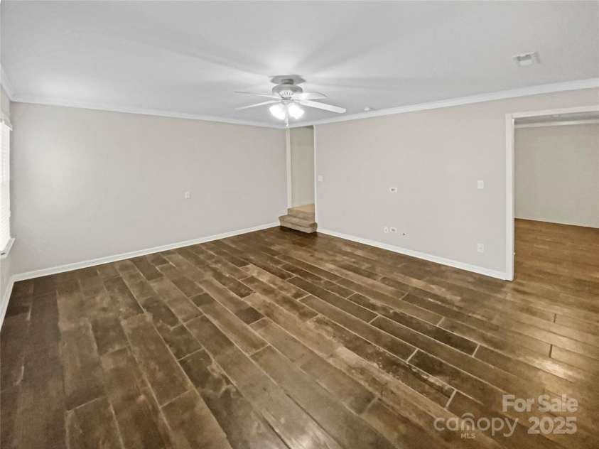 670 Sherwood Place, Mooresville, NC 28115.  MLS# CAR4235395, YatesRealty ID 17276. 