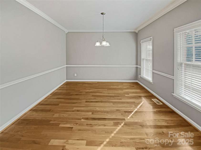 670 Sherwood Place, Mooresville, NC 28115.  MLS# CAR4235395, YatesRealty ID 17276. 