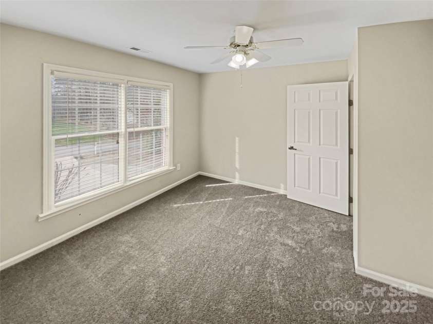 670 Sherwood Place, Mooresville, NC 28115.  MLS# CAR4235395, YatesRealty ID 17276. 