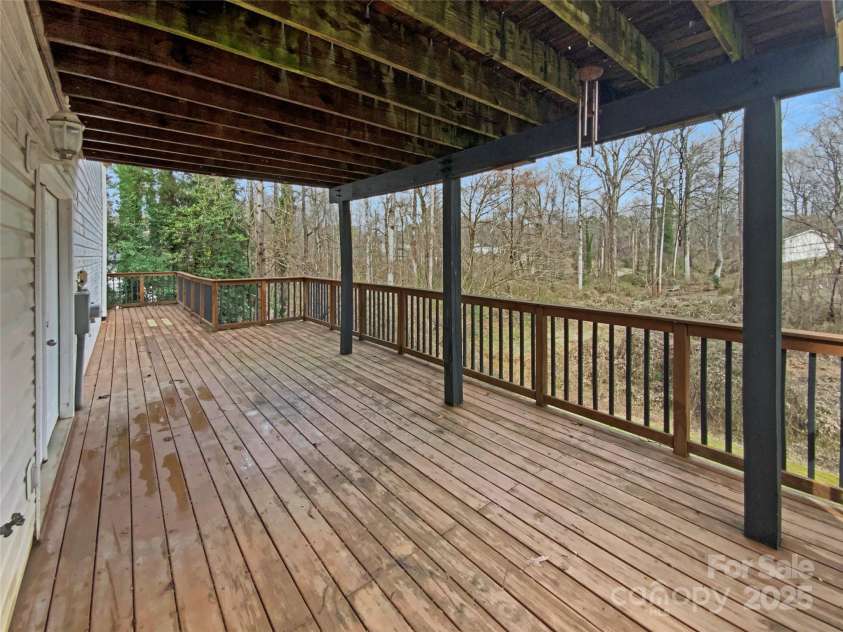 670 Sherwood Place, Mooresville, NC 28115.  MLS# CAR4235395, YatesRealty ID 17276. 