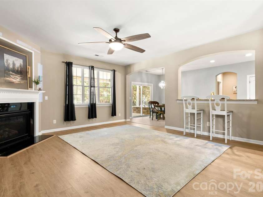 1419 Ridge Haven Road, Waxhaw, NC 28173.  MLS# CAR4370985, YatesRealty ID 17277. Family Room
