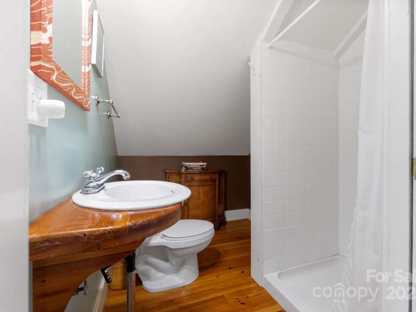 156 Cumberland Avenue, Asheville, NC 28801.  MLS# CAR4240356, YatesRealty ID 17278. Walk-In Shower Third Floor