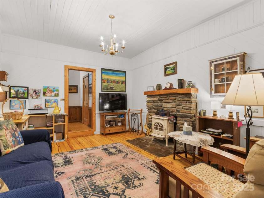 11820 State Highway 197 None, Burnsville, NC 28714.  MLS# CAR4264964, YatesRealty ID 17279. 