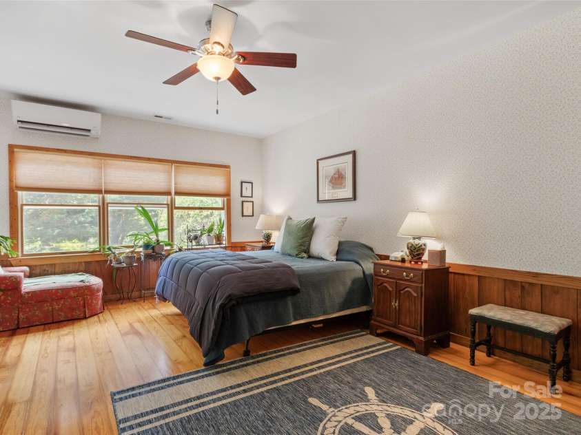 11820 State Highway 197 None, Burnsville, NC 28714.  MLS# CAR4264964, YatesRealty ID 17279. 