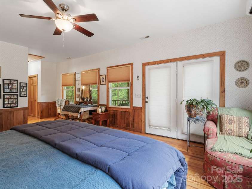 11820 State Highway 197 None, Burnsville, NC 28714.  MLS# CAR4264964, YatesRealty ID 17279. 