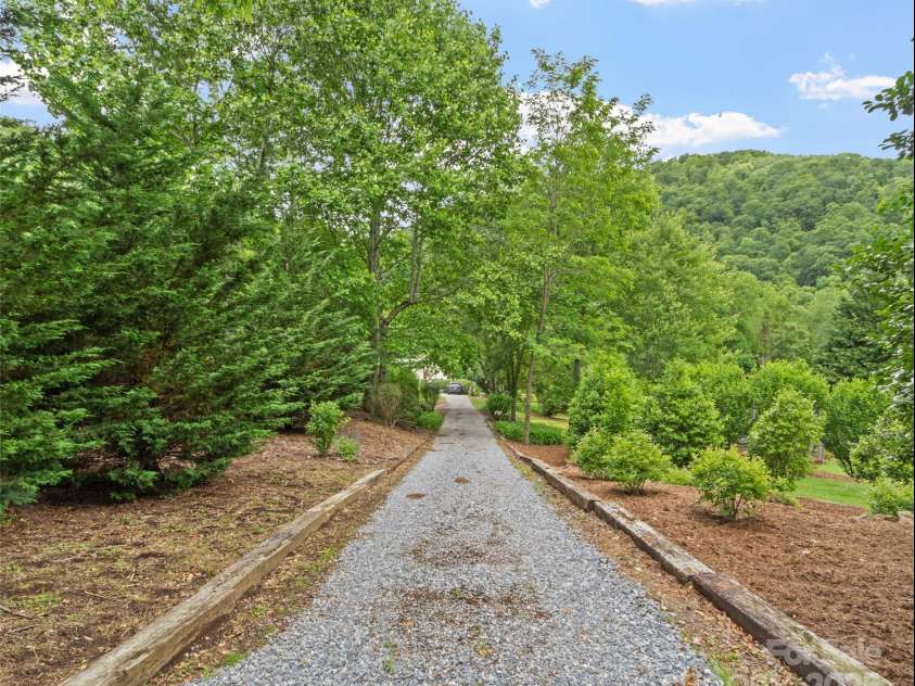 11820 State Highway 197 None, Burnsville, NC 28714.  MLS# CAR4264964, YatesRealty ID 17279. Driveway