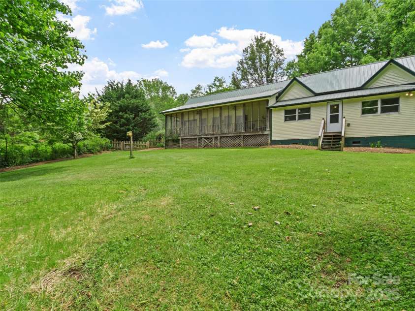 11820 State Highway 197 None, Burnsville, NC 28714.  MLS# CAR4264964, YatesRealty ID 17279. Fenced yard