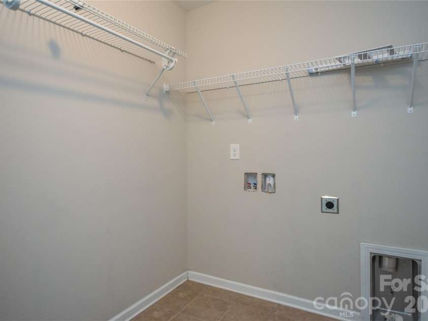 7227 Adirondack Drive, Denver, NC 28037.  MLS# CAR4376346, YatesRealty ID 17280. 