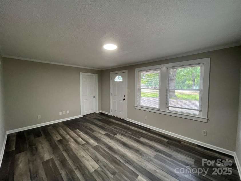 1404 Linwood Road, Gastonia, NC 28052.  MLS# CAR4217873, YatesRealty ID 17281. 