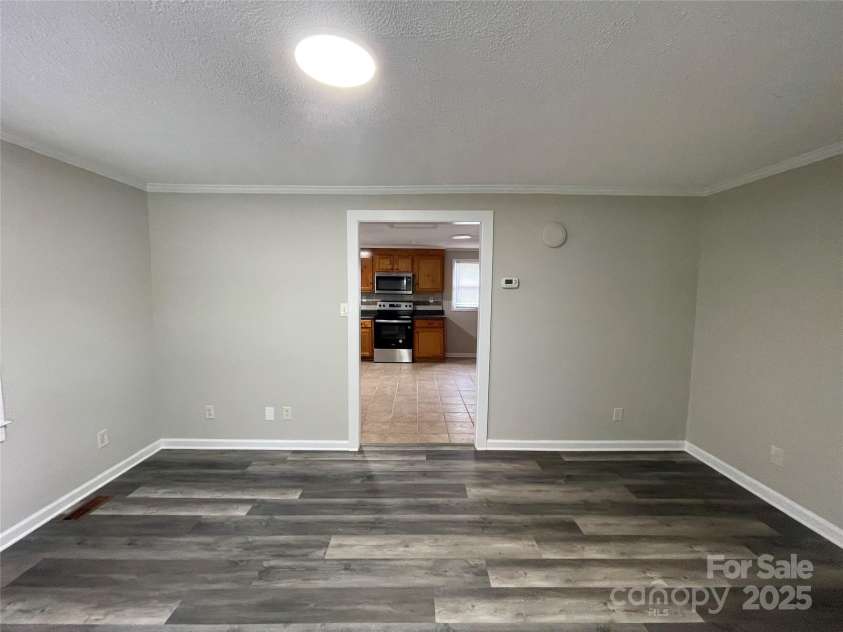 1404 Linwood Road, Gastonia, NC 28052.  MLS# CAR4217873, YatesRealty ID 17281. 
