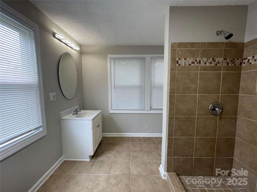 1404 Linwood Road, Gastonia, NC 28052.  MLS# CAR4217873, YatesRealty ID 17281. 