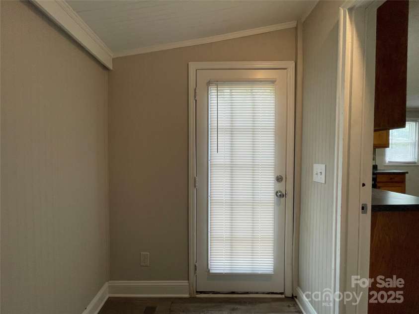 1404 Linwood Road, Gastonia, NC 28052.  MLS# CAR4217873, YatesRealty ID 17281. 