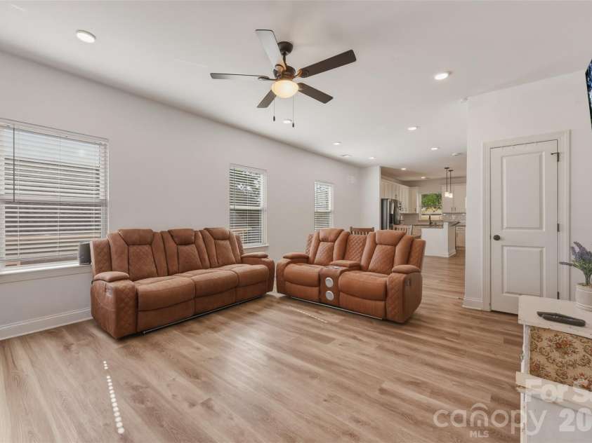 701 3rd Avenue, Gastonia, NC 28054.  MLS# CAR4371262, YatesRealty ID 17282. 