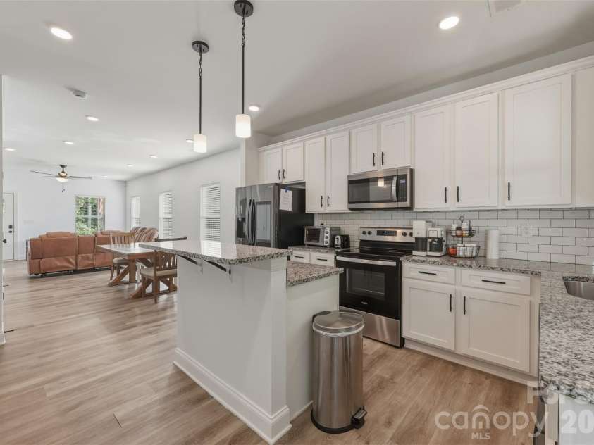 701 3rd Avenue, Gastonia, NC 28054.  MLS# CAR4371262, YatesRealty ID 17282. 