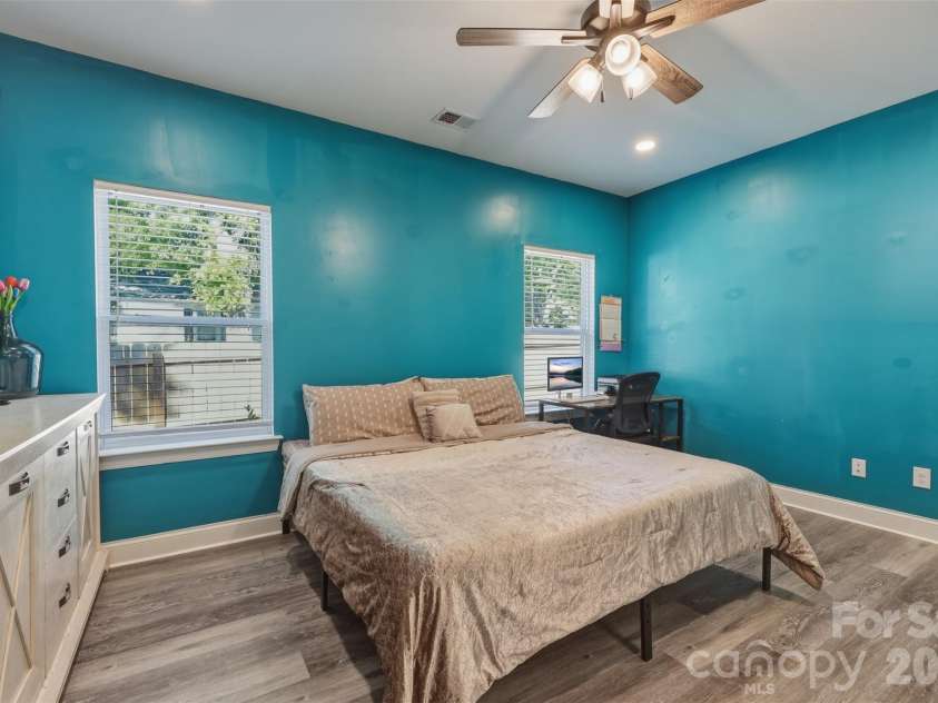 701 3rd Avenue, Gastonia, NC 28054.  MLS# CAR4371262, YatesRealty ID 17282. 