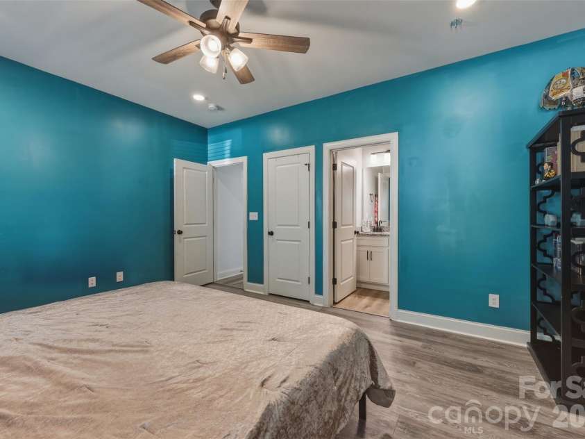 701 3rd Avenue, Gastonia, NC 28054.  MLS# CAR4371262, YatesRealty ID 17282. 