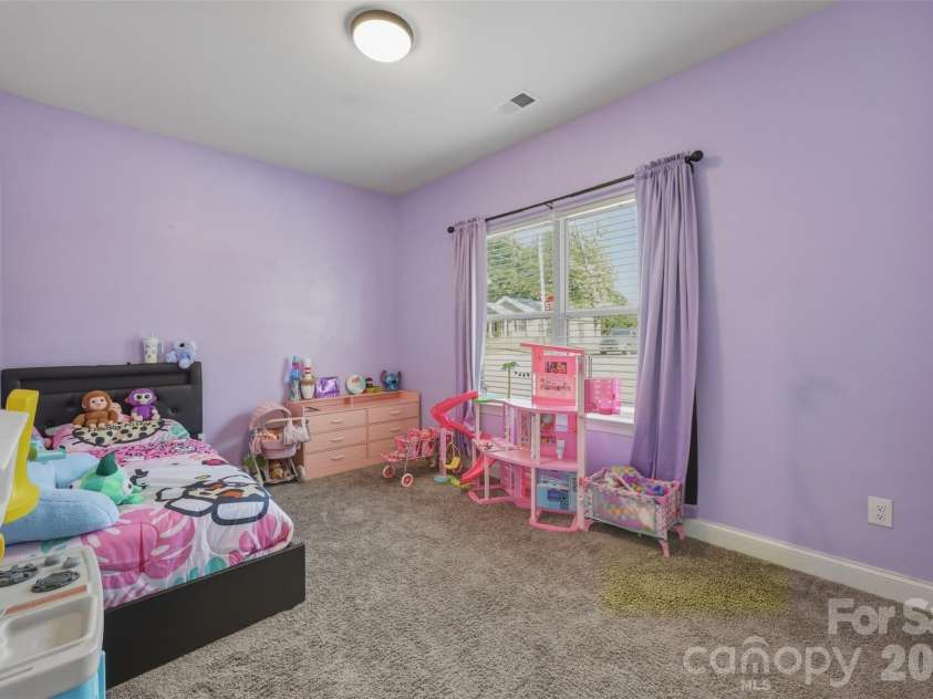 701 3rd Avenue, Gastonia, NC 28054.  MLS# CAR4371262, YatesRealty ID 17282. 