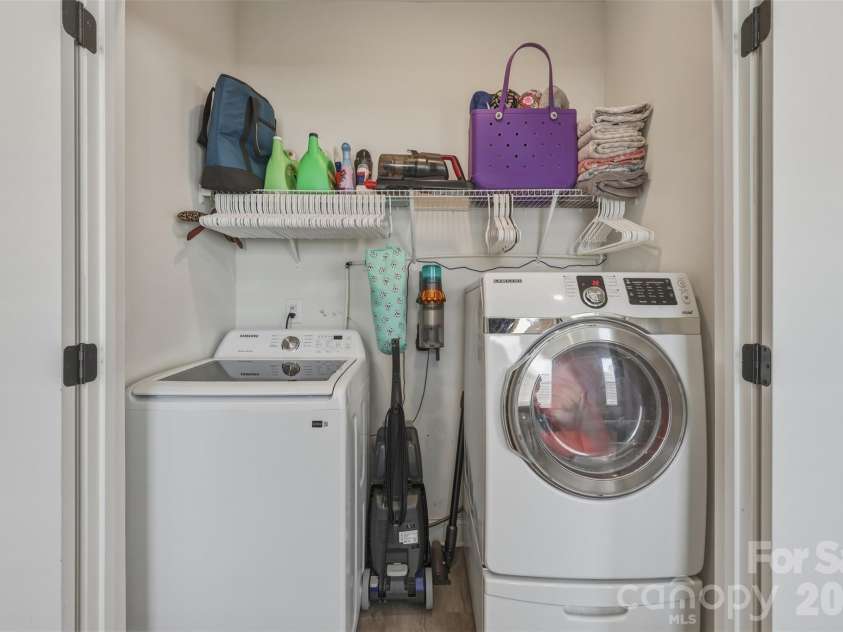 701 3rd Avenue, Gastonia, NC 28054.  MLS# CAR4371262, YatesRealty ID 17282. 