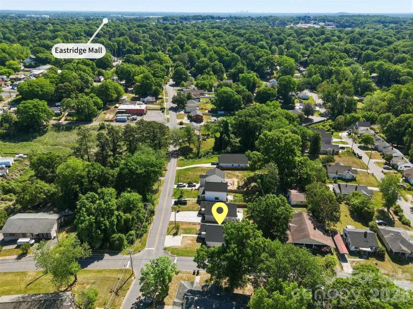 701 3rd Avenue, Gastonia, NC 28054.  MLS# CAR4371262, YatesRealty ID 17282. 