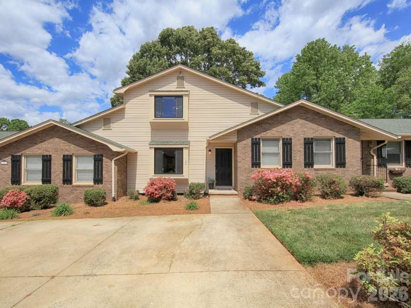 182 Calvin Street, Troutman, NC 28166.  MLS# CAR4372231, YatesRealty ID 17283. 
