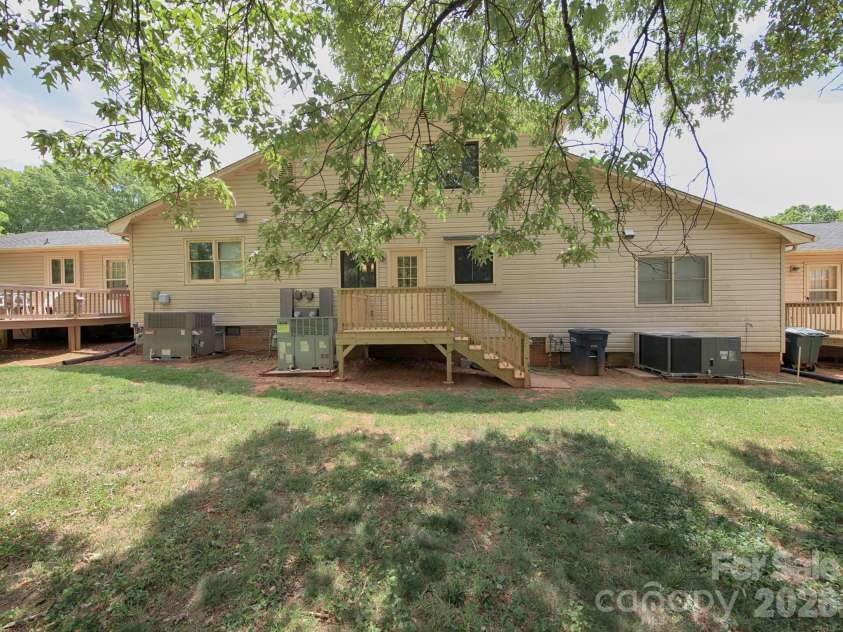 182 Calvin Street, Troutman, NC 28166.  MLS# CAR4372231, YatesRealty ID 17283. 