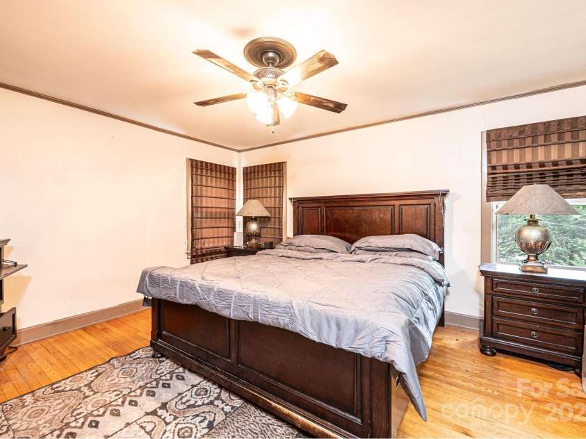 317 Tremont Park Circle, Lenoir, NC 28645.  MLS# CAR4258387, YatesRealty ID 17283. 