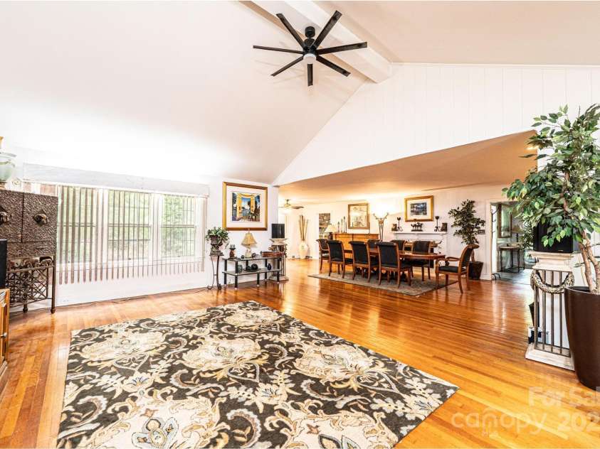 317 Tremont Park Circle, Lenoir, NC 28645.  MLS# CAR4258387, YatesRealty ID 17283. 