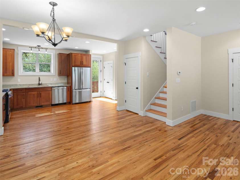 29 Shady Park Lane, Asheville, NC 28804.  MLS# CAR4361124, YatesRealty ID 17285. Pristine condition.