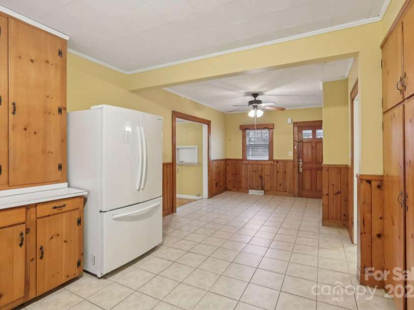 1146 Rogers Road, Graham, NC 27253.  MLS# CAR4266306, YatesRealty ID 17286. 