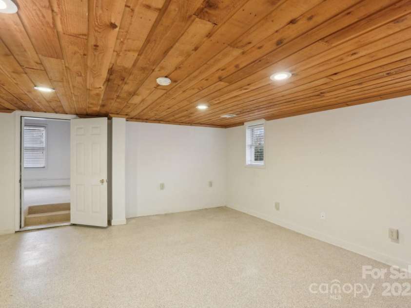 1146 Rogers Road, Graham, NC 27253.  MLS# CAR4266306, YatesRealty ID 17286. 