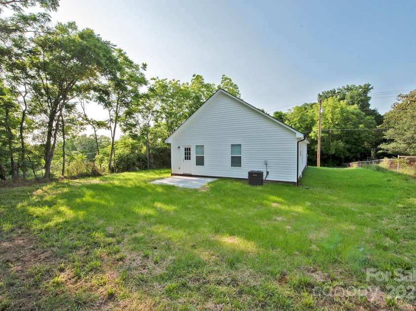 1028 Gibson Street, Albemarle, NC 28001.  MLS# CAR4267155, YatesRealty ID 17287. 