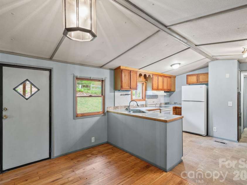 112 Hidden Forest Estate, Candler, NC 28715.  MLS# CAR4371208, YatesRealty ID 17288. 