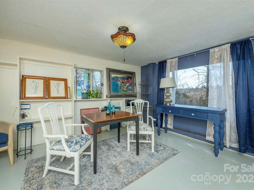 52 Oakhurst Road, Arden, NC 28704.  MLS# CAR4264311, YatesRealty ID 17288. 