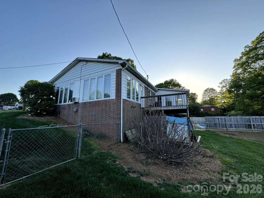 1 Clearview Street, Granite Falls, NC 28630.  MLS# CAR4374917, YatesRealty ID 17289. 