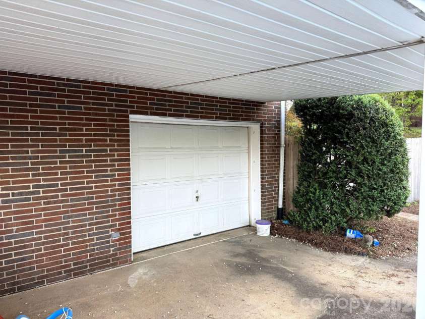 1 Clearview Street, Granite Falls, NC 28630.  MLS# CAR4374917, YatesRealty ID 17289. 
